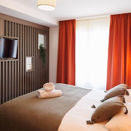 Appart'Hotel Le Corot - Acces Autonome - Saint-Junien Centre Екстериор снимка