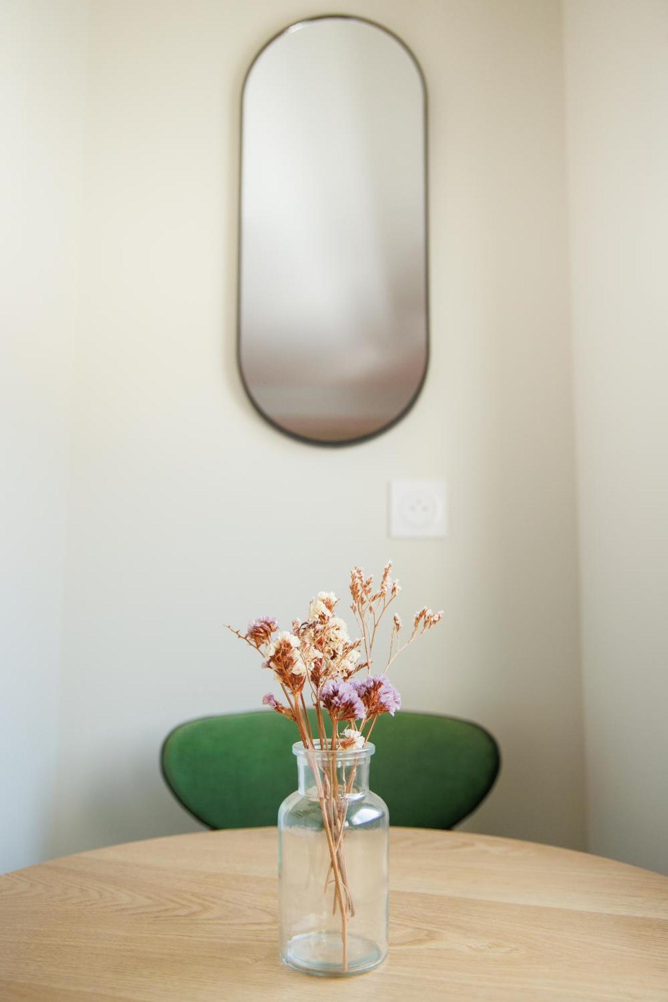 Appart'Hotel Le Corot - Acces Autonome - Saint-Junien Centre Екстериор снимка