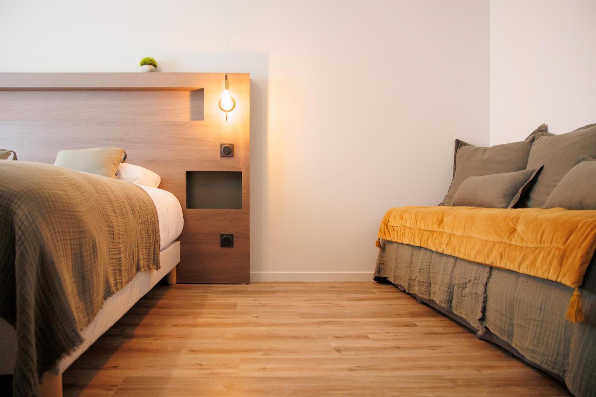 Appart'Hotel Le Corot - Acces Autonome - Saint-Junien Centre Екстериор снимка